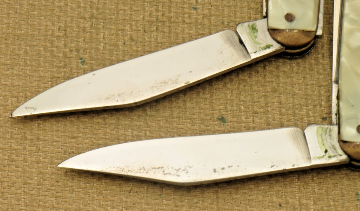 Antique Vintage ROYAL BRAND Small Jack Knives - Made by Utica