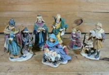 Vintage Nativity 6 Piece Set  Manger Christmas Scene Resin 5"