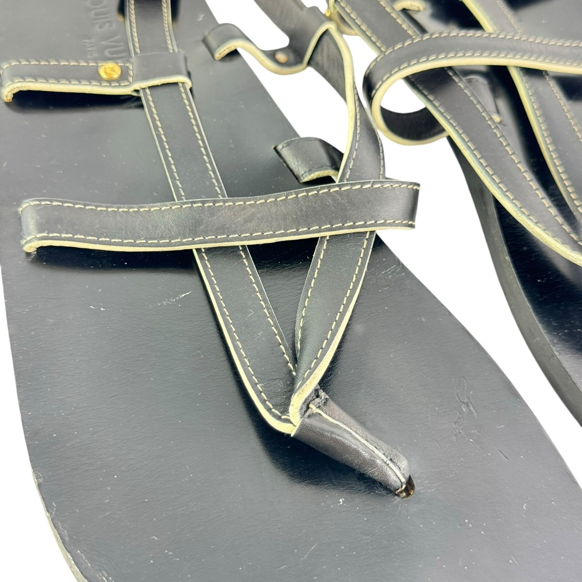 LOUIS VUITTON Black Leather Mens Thong Strappy Sandals Italy  display picture 3