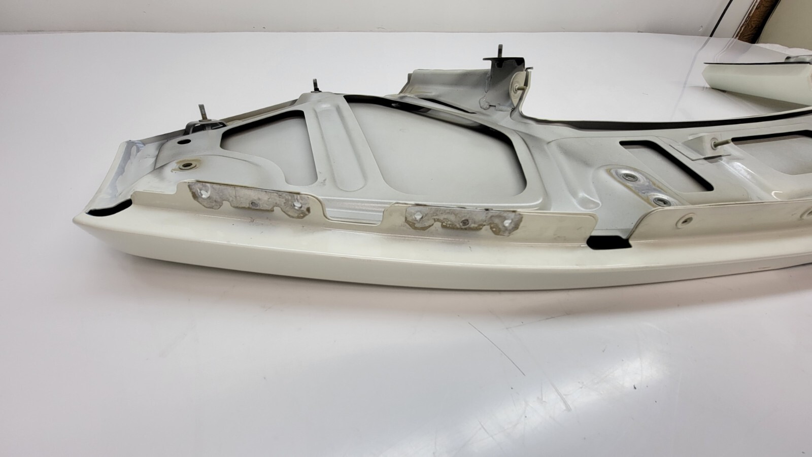 FERRARI 488 GTB COUPE REAR SPOILER DECK LID PANEL OEM 86130811 WHITE
