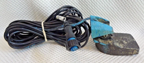 GARMIN 50/200 kHz 40/10 DEGREE TRANSOM MOUNT DEPTH/TEMPERATURE 8 PIN TRANSDUCER