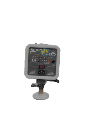 Alien Bees B400 Photo Flash - White