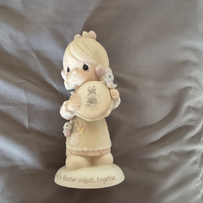 Precious Moments Birds of a Feather Collect Together Porcelain Figurine 1986