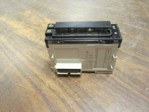 Omron I/O Interface Unit CJ1W-II101 Used