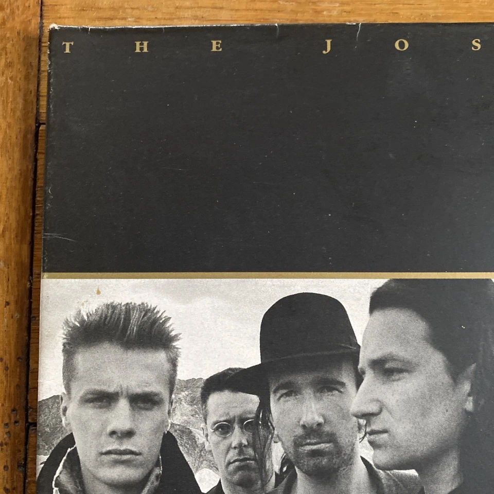 U2 the Joshua Tree 1987 UK Pressing Vinyl LP with Insert Island Gatefold - Image 4 of 4