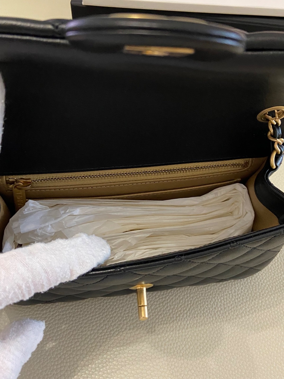 Chanel Classic Mini Flap Bag with adjustable strap, Gold hardware, image 8