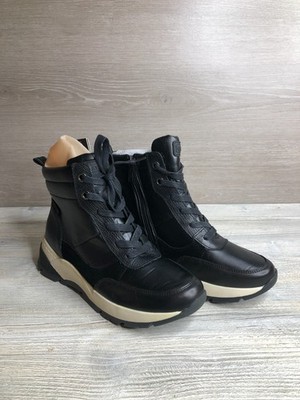 Carmela Women Black Casual Rugged Ankle Boots Size 9 US / 40 Eu