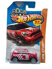 Hot Wheels '12 MINI COUNTRYMAN RALLY RED HW STUNT 2013 ~ 93/250 Sealed Card