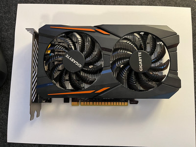 GIGABYTE GeForce GTX 1050 G1 Gaming 2GB GDDR5 Video Card (GV-N1050OC-2GD)