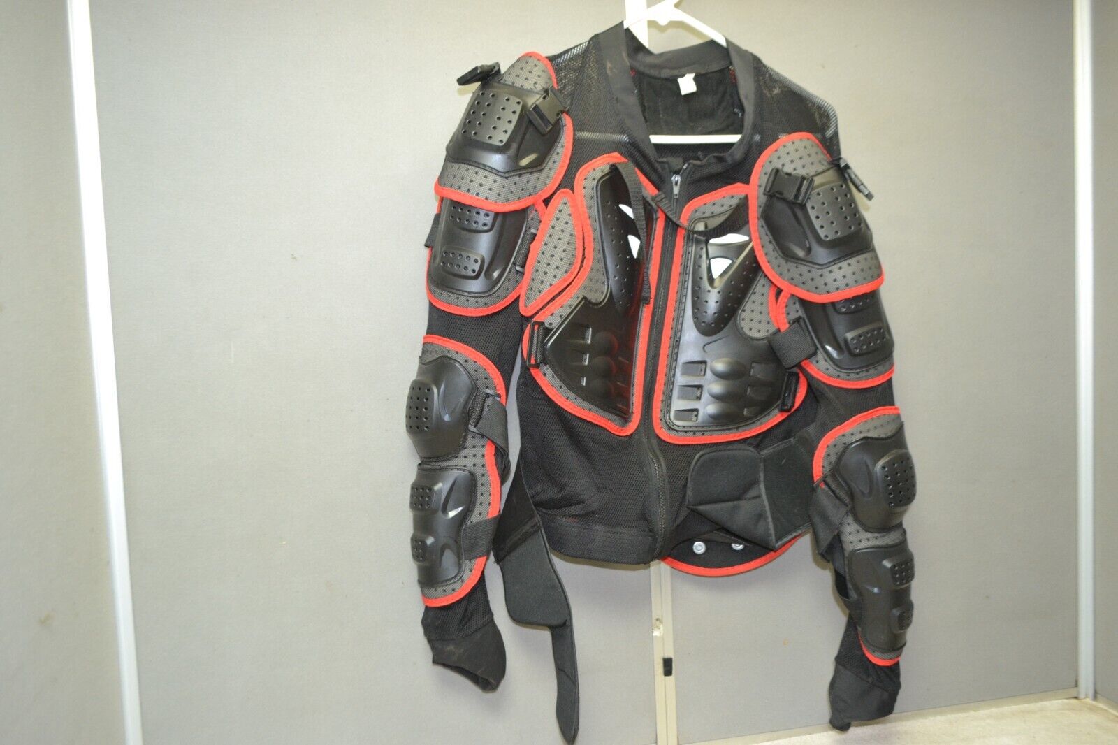 Picture 1 of 2