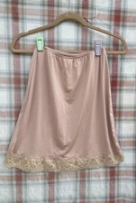 Jones New York Size S Women's Lace trimmed Tan Half-Slip  Style 720219