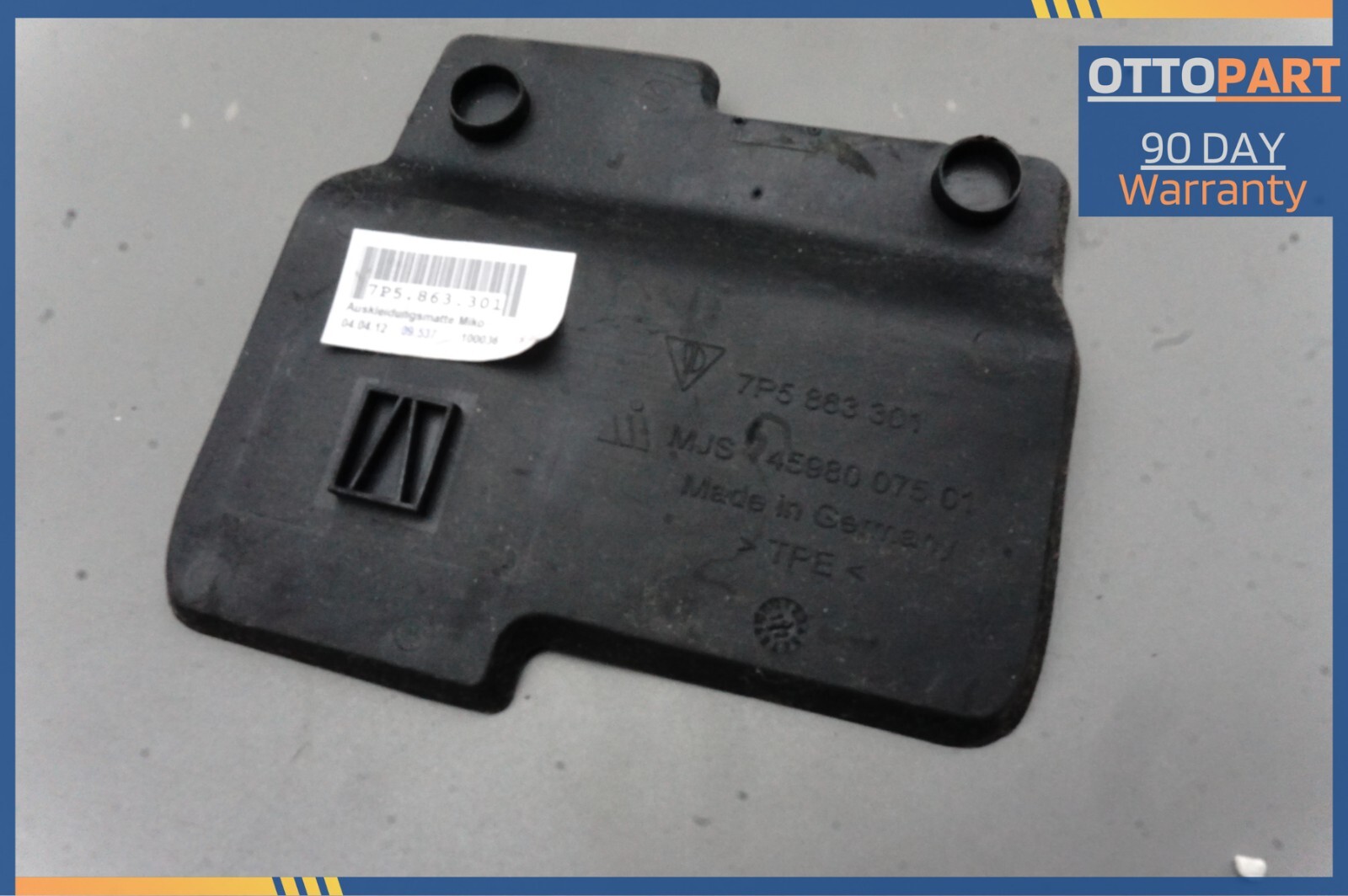 2011-2016 PORSCHE CAYENNE Diesel Console Storage Bin Insert MAT OEM 7P5863301 thumbnail 3