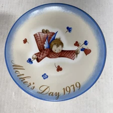 1979 Mothers Day Plate by Sister Berta Hummel Schmid Cherub's Gift Original Box 
