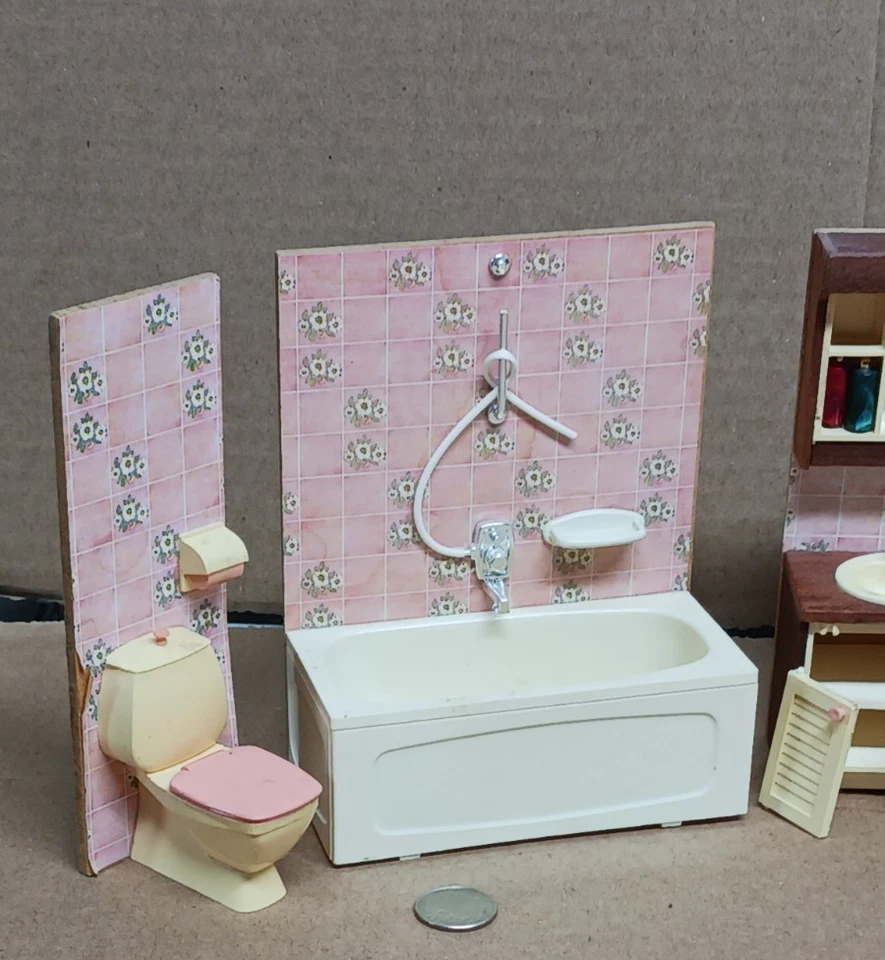 Vintage Lundby 1970's Dollhouse Pink Bathroom Toilet Double Sink Tub Shower MCM - Image 2 of 4