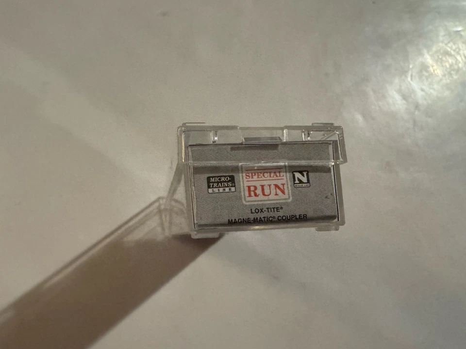 Micro-Trains N Scale ***HALLOWEEN*** Graffiti 2-Bay Hopper, 44 of 500 **RARE* - Image 4 of 4