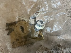 Antique style  Slot Machine Lock w/ Key Brass YALE lLock Co.