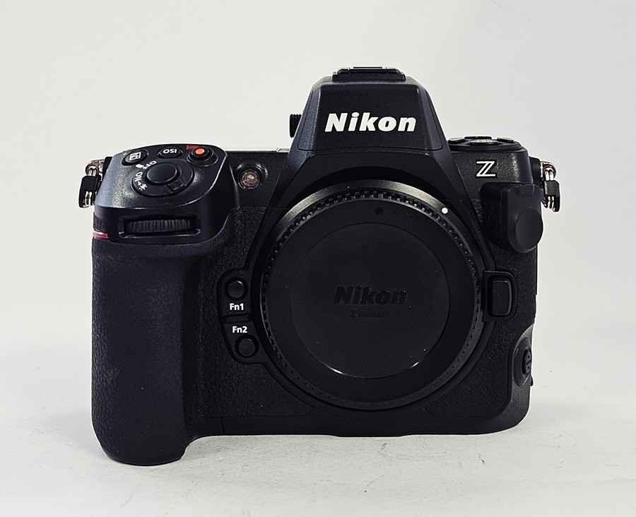 Nikon Z8 45.7MP Mirrorless Digital Camera(Shutter count 15K) +
