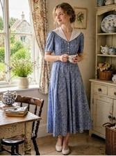 Vintage LAURA ASHLEY sz 8 Dress Embroidered Collar