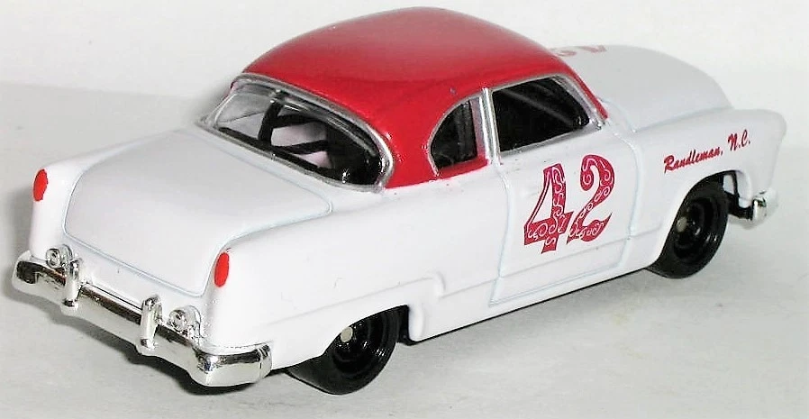 1/64 NASCAR 传奇/理查德 = 李·佩蒂 #42 / 1954 54 克莱斯勒 WINDSOR 赛车 — 第 2/3 张图片