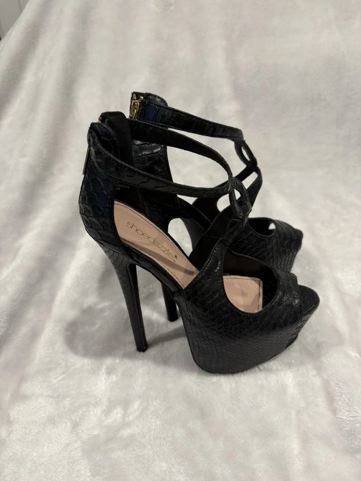 Tacones Shoedazzle negros piel de serpiente para mujer talla US 5,5 Foto 2 de 4
