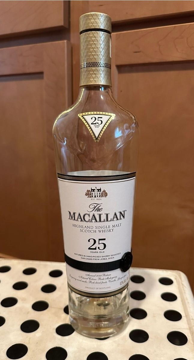 Macallan 25 Year Old Highland Scotch Whisky Single Malt Macallan 25 Year Old Highland Scotch Whisky Single Malt