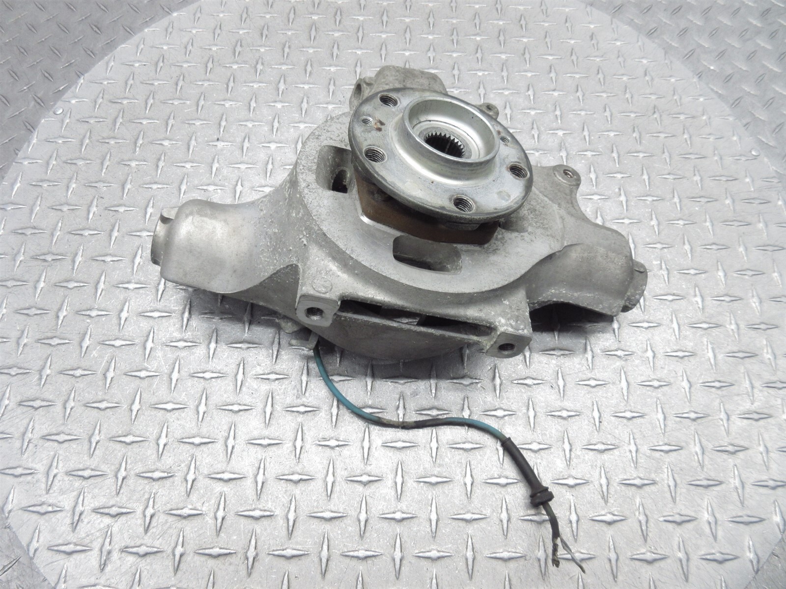 2008 Ferrari F430 Spider 2179331 Rear LH Left Driver Side Spindle Knuckle Hub