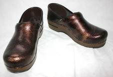 Dansko metallic brown copper clogs 39 8.5