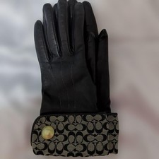 Coach Signature Pattern Sheepskin Gloves Black, Made In Italy, Decorated With