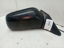 Retroviseur droit (ou coque) Nissan PRAIRIE