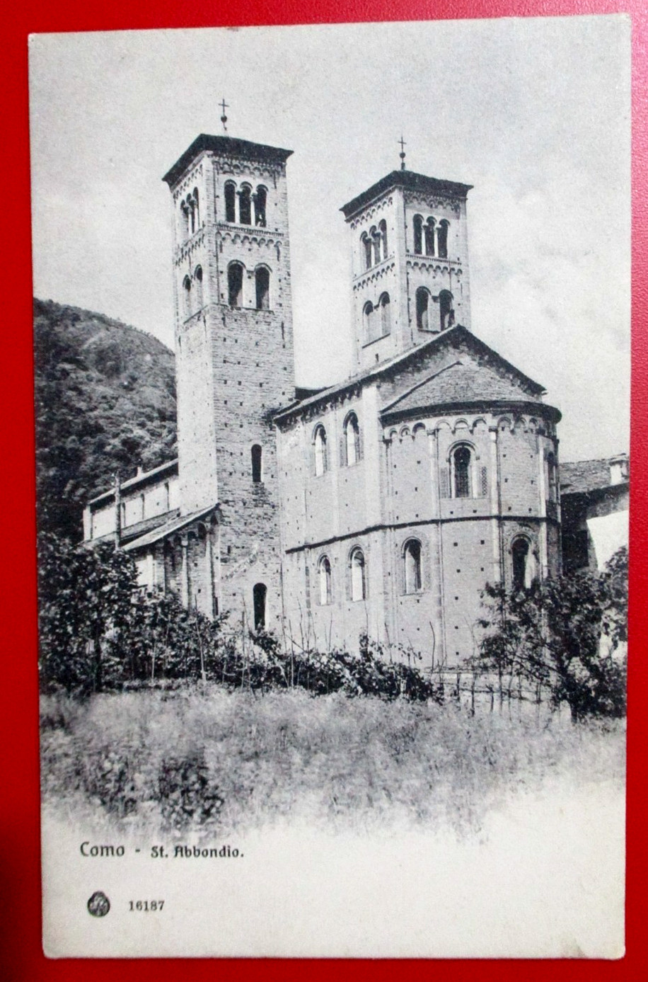 Como (CO) San Abbondio Chiesa non viaggiata