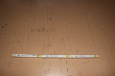 Philips Straight T8 Fluorescent Tube Light Bulb Bright White 30 W 120 V 3000K