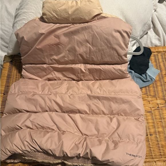 NWOT NIKE Therma-fit Windrunner 550fill Power Down Vest In Brown women’s SMALL