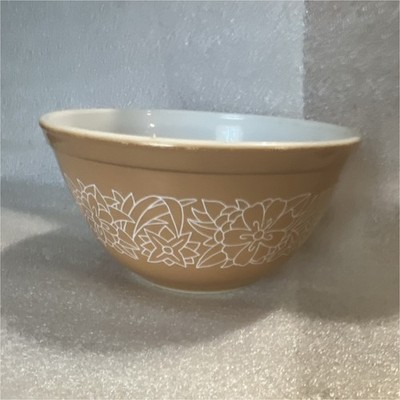 PYREX Tan White Glass Mixing Bowl, Floral, Round, Original, Single Bowl, Adult