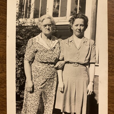 Vintage 1930s Women Ladies Mother Daughter Fashion Original Real Photo  P11f26