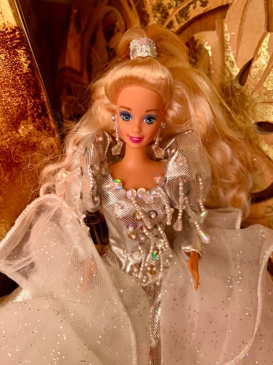 Barbie (No Package) HAPPY HOLIDAY Silver Special Edition 1992