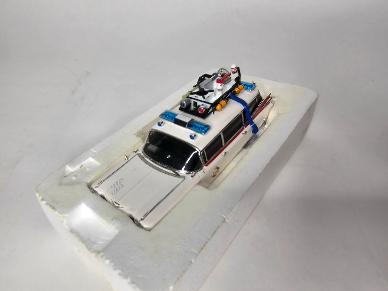 Picture 2 of 9