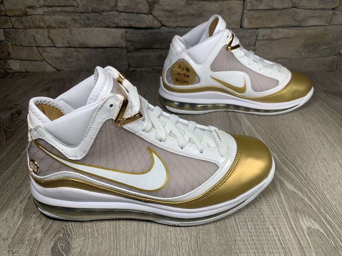 Nike LeBron 7 QS 'China Moon' Men's Sz 6.5 White/Metallic Nike LeBron 7 QS 'China Moon' Men's Sz 6.5 White/Metallic