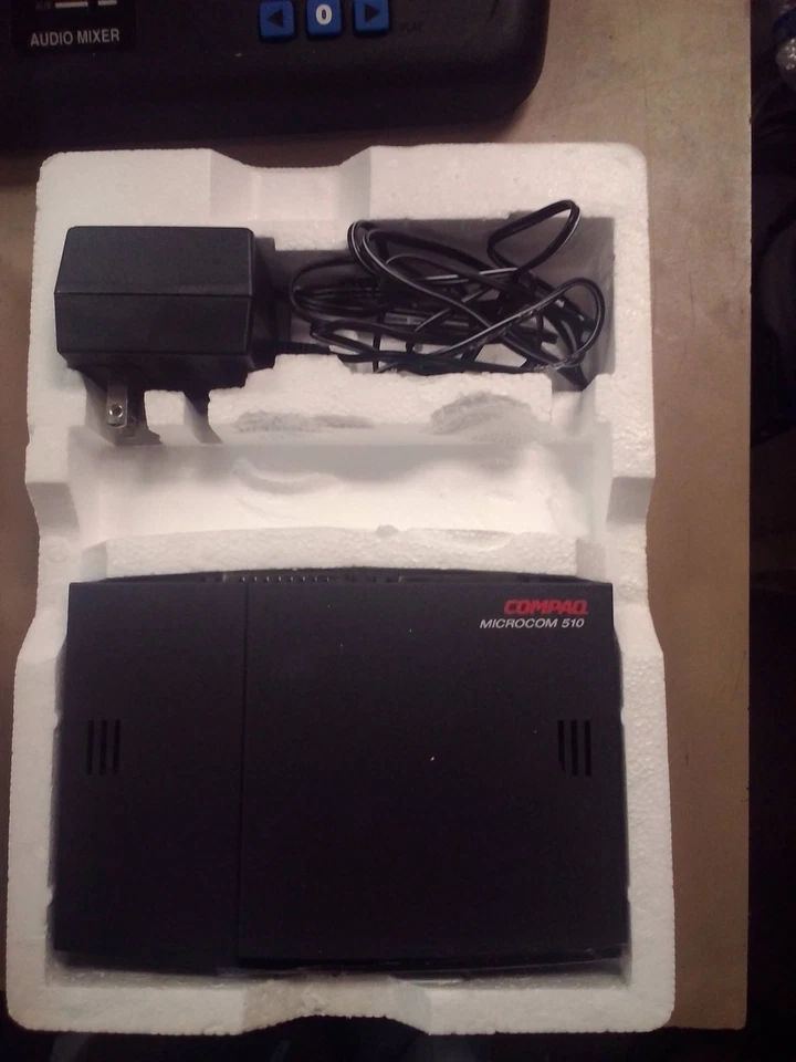 New Compaq 316906-002 Microcom 510 56 Kbps External Fax Modem 316907-001 - Image 2 of 4