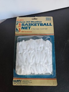 HUFFY SPORTS, DELUXE ALL WEATHER BASKETBALL NET. 12 LOOP. NBA ENDORSED. VINTAGE