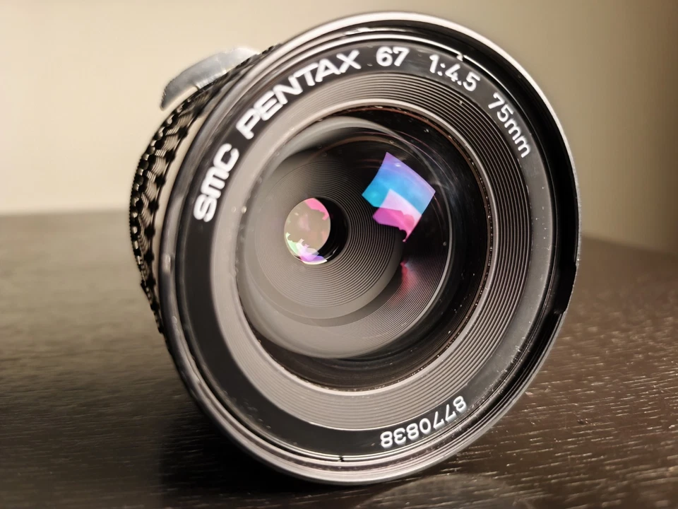 Pentax SMC 67 75mm f/4.5 Wide Angle Lens for 6x7 67II - Image 2 of 4