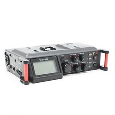 Tascam DR-70D 4-Channel Audio Recording Device for DSLR and Video Cameras 573