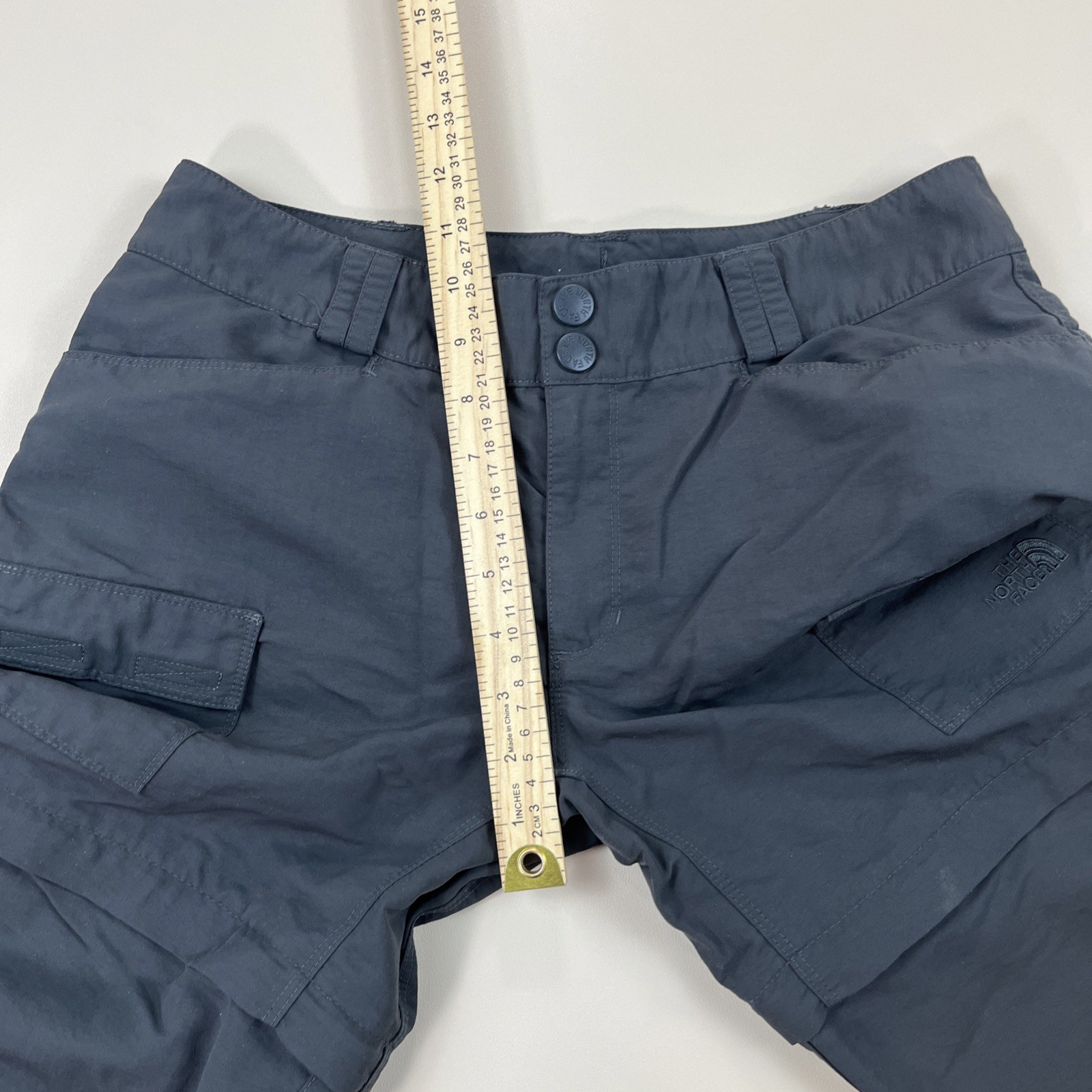 The North Face Women's size 8 Zip-off pants black thumbnail 10