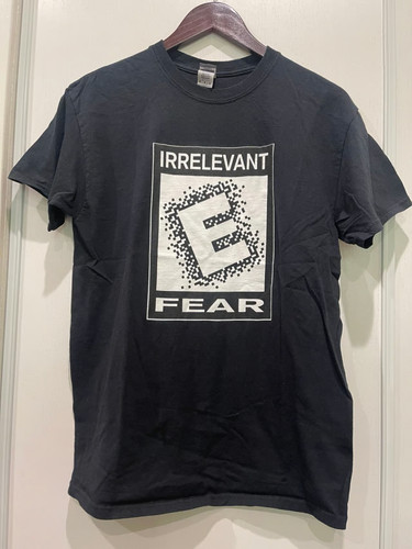 Scott The Woz Rated E for Irrelevant t-shirt size medium
