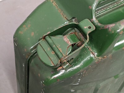 Genuine Vintage Army 20L Metal Green Fuel Jerry Can - 1950s | eBay