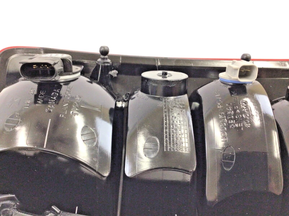 2016 2017 Jeep Patriot LH Driver Side lanterna traseira nova OEM 5160365AG - Imagem 4 de 4