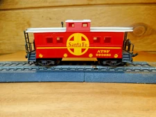 Life-Like HO Scale 40' Santa Fe 999850 Model Railroad Center Cupula Caboose