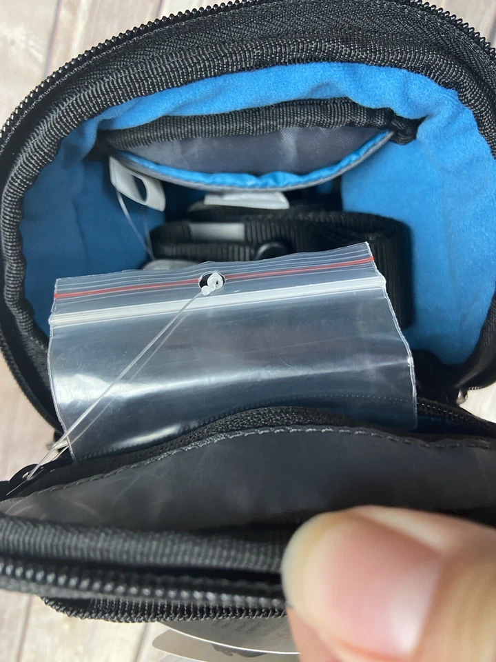 Case Logic Luminosity Compact Holster - Image 3 of 4