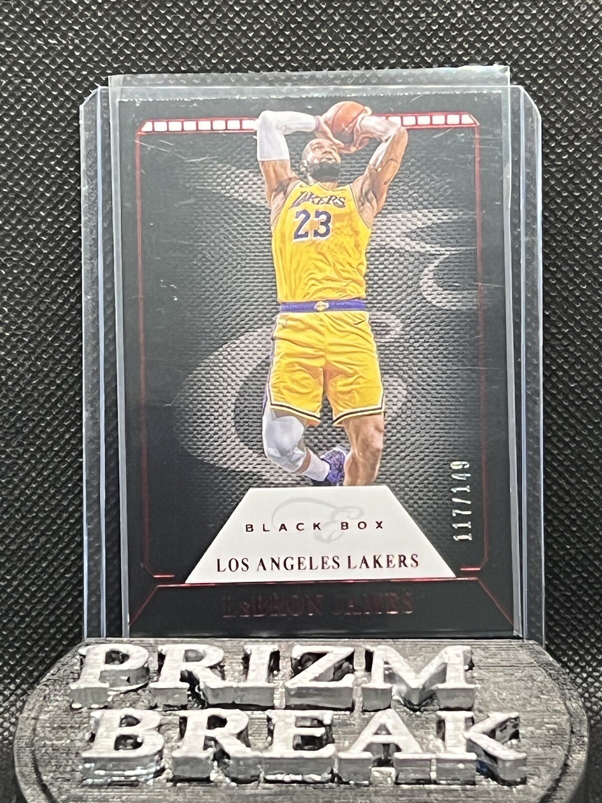 2019-20 Panini Chronicles LeBron James Elite Black Box Red #’d/149 #324 Lakers