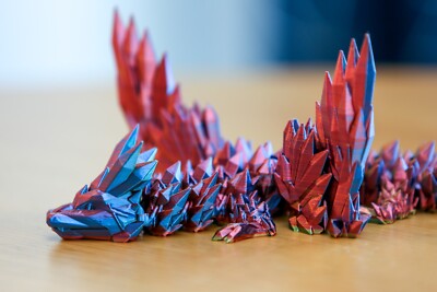 Atemberaubender artikulierter geflügelter Kristalldrache 3D zappeln/sensorisch/Modell