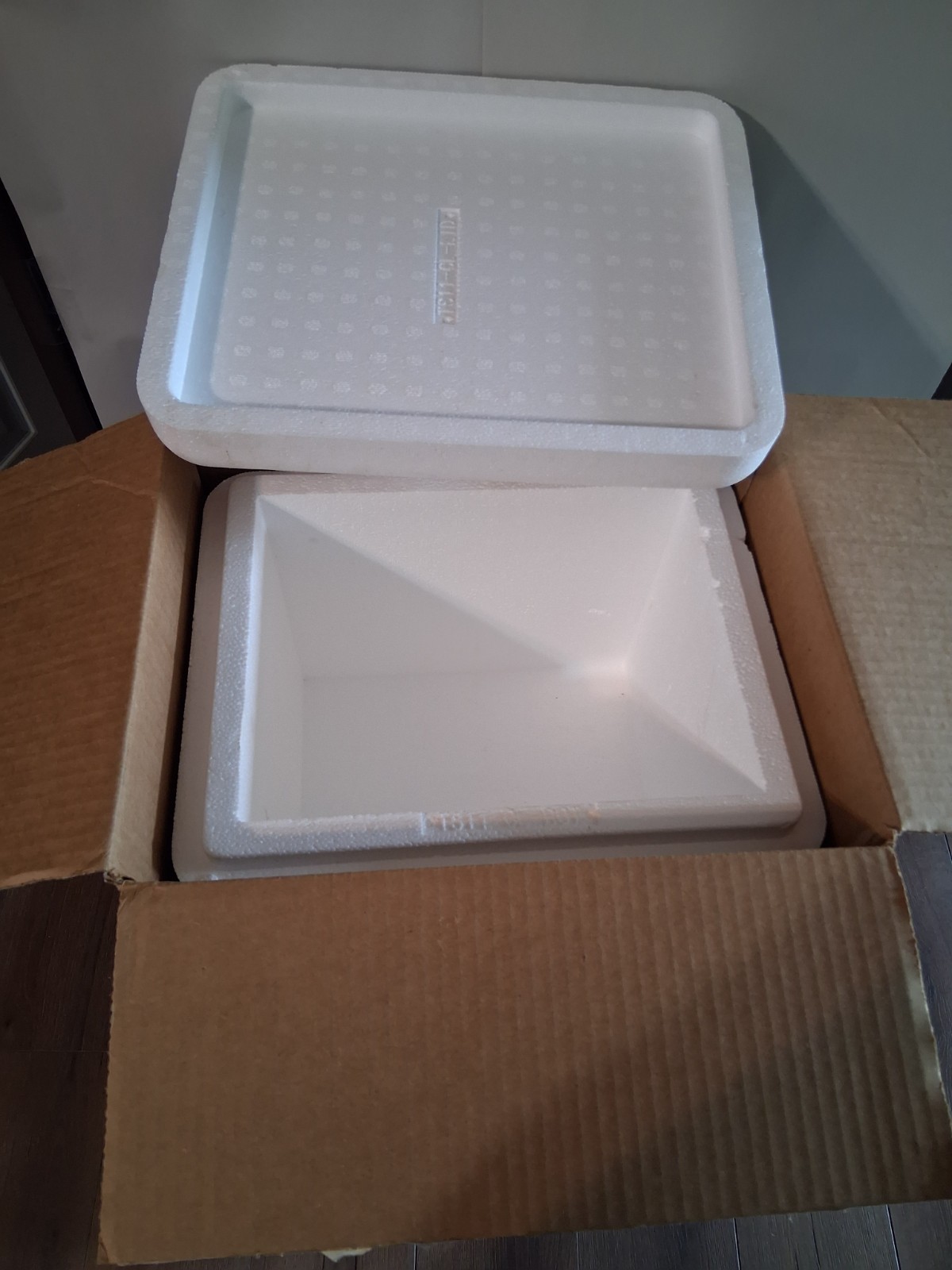 EPS Foam Insulated Shipping Cooler Box w/ Lid, Carton Outer Box TS11 CL 301